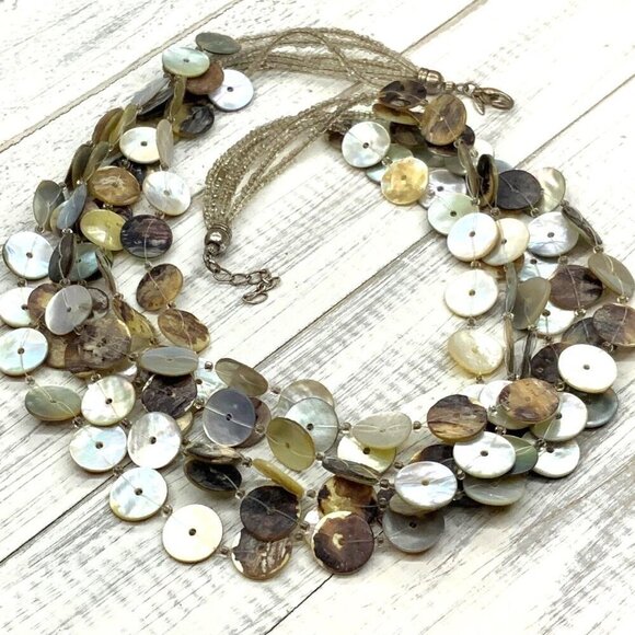 Seashell Multi Strand Necklace Button Shaped Beads 20 Inch Length - Picture 3 of 4